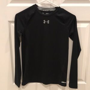 Under Armor lightweight long sleeve shirt